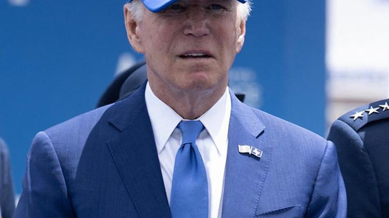 Viral, Joe Biden Hapus Utang 800.000 Mahasiswa Senilai Rp585 Triliun