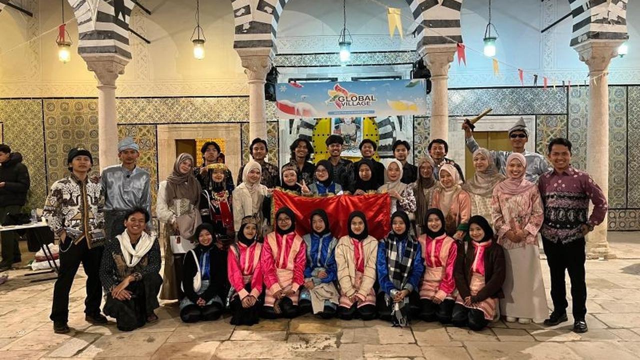 Mahasiswa RI Sukses Promosikan Budaya Nusantara di Global Village Tunisia