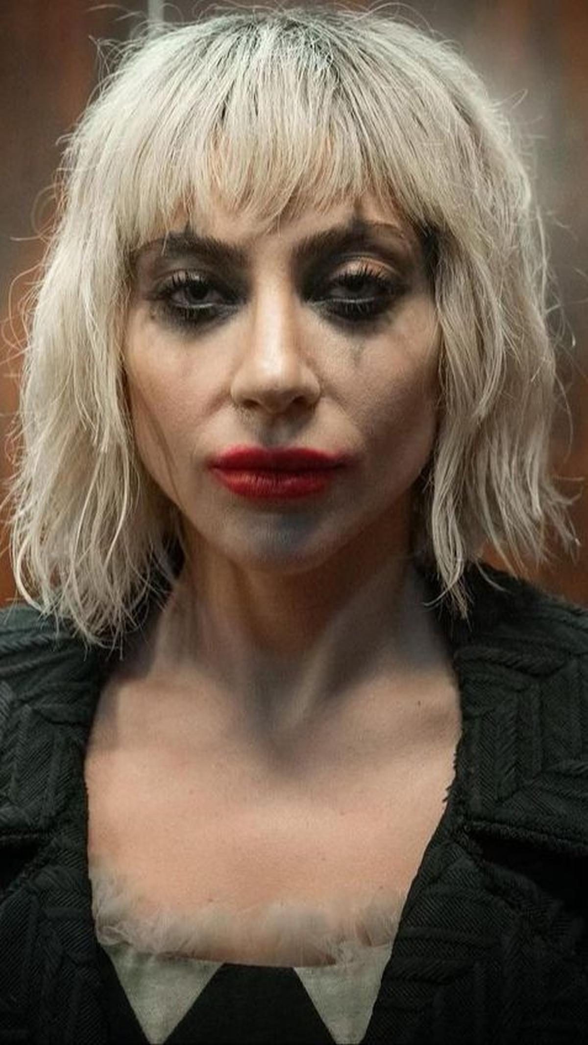 Tampilkan Harley Quinn dalam Cuplikan Pertama Film 'JOKER: FOLIE A DEUX'<br>