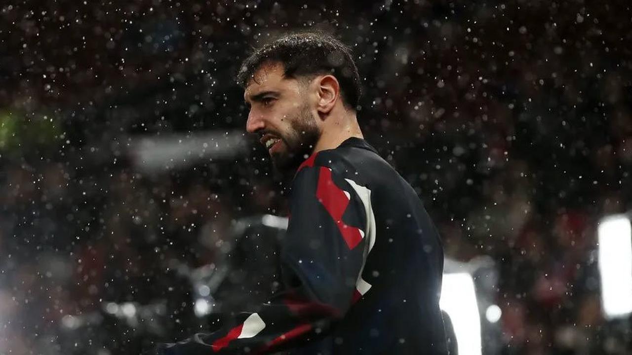 Alan Shearer Puji Kesetiaan Bruno Fernandes di Manchester United