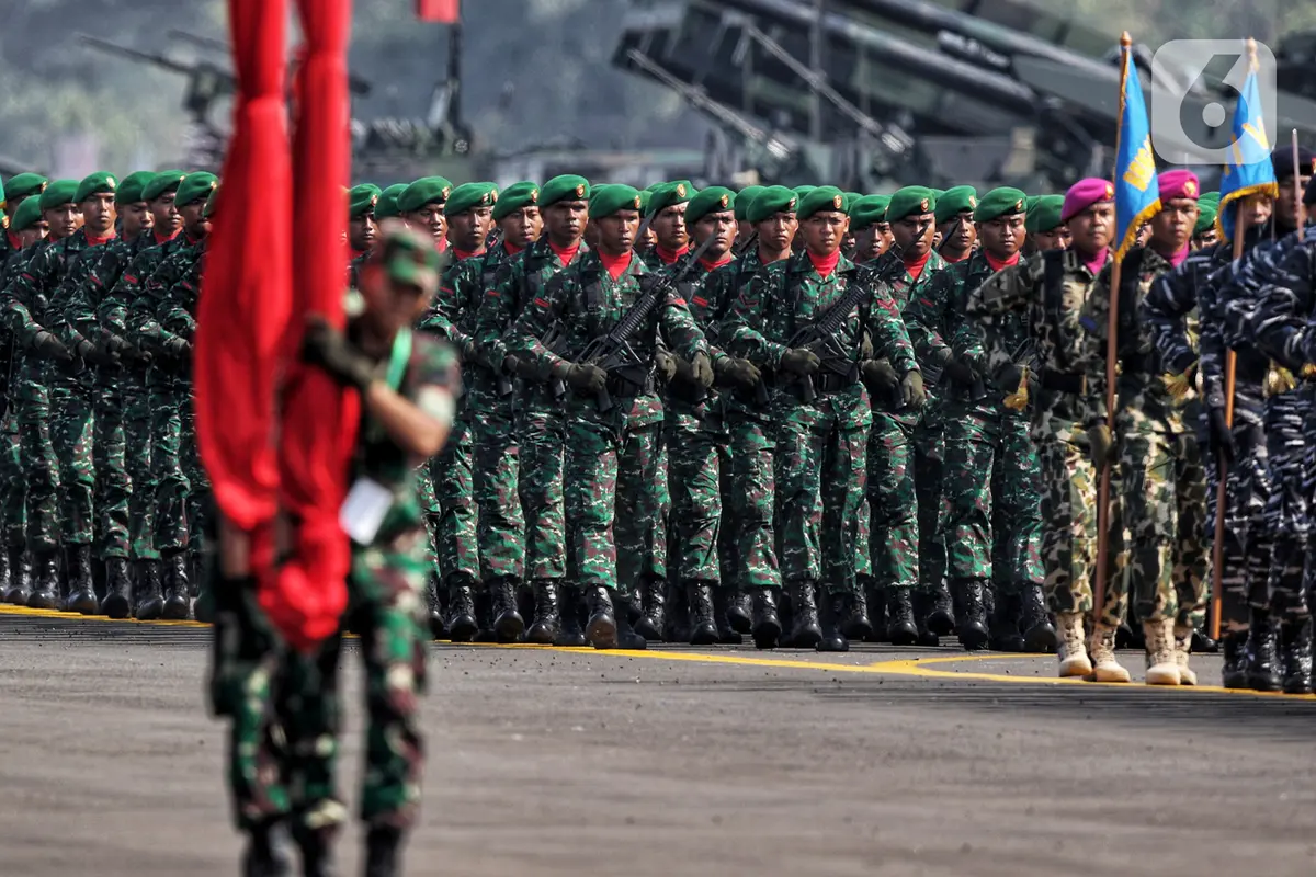 6.806 Prajurit Gabungan Ikuti Parade Upacara HUT ke-74 TNI