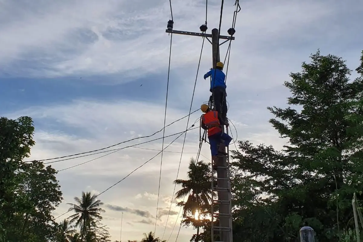 PLN berhasil melistriki 560 keluarga yang bermukim di wilayah terpencil Sulawesi Selatan dengan investasi sebesar Rp 3,6 miliar. (Dok PLN)