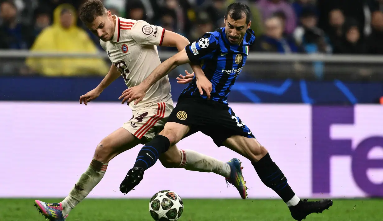 Hingga babak pertama usai, skor imbang 0-0 tidak berubah. (Marco BERTORELLO/AFP)