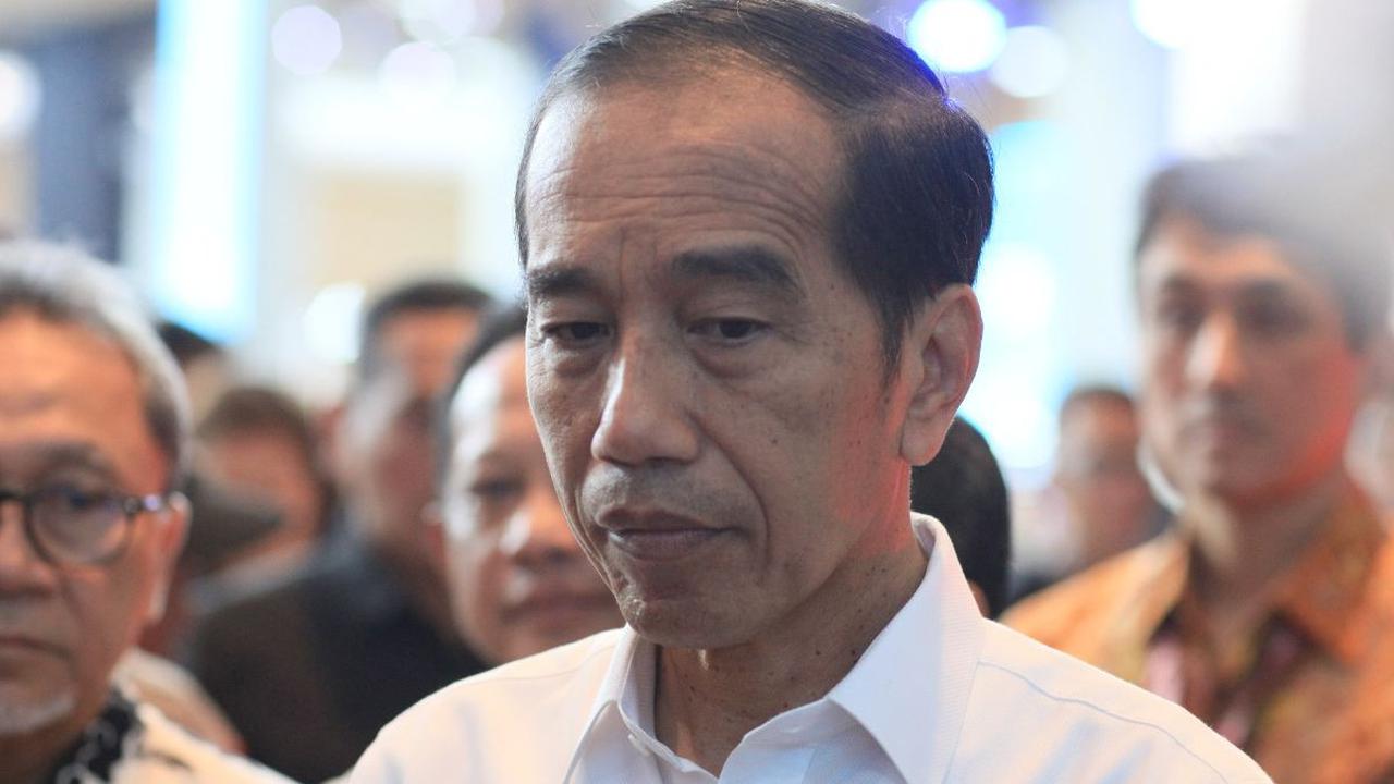 Terkait hal ini, Jokowi hanya menjawab bahwa silaturahmi dengan tokoh bangsa baik dilakukan.
