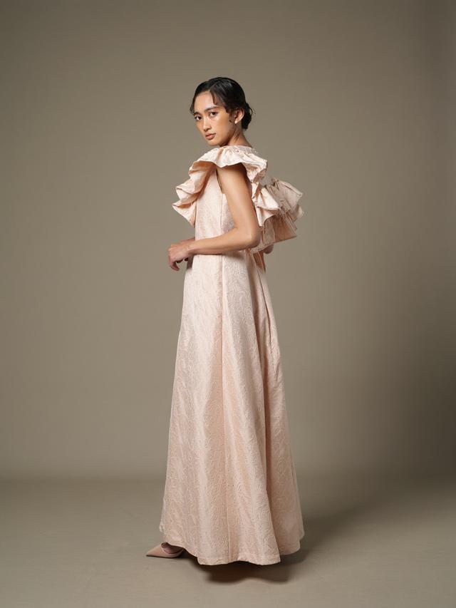 8 Pilihan Dress Brokat dengan Aksen Ruffle Terbaik 2025, Cocok untuk ...
