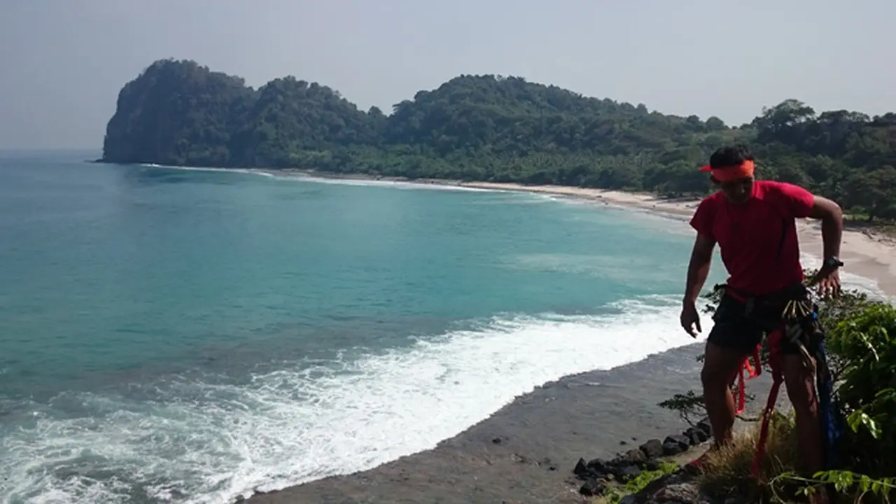 Pulau Sangiang, Eksotisme Alam di Serang