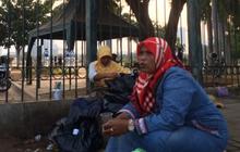 Kesal tak bisa masuk Monas, dua wanita ini marahi Jokowi dan Ahok