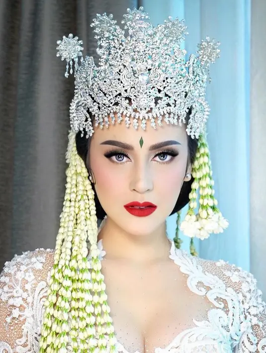 (Instagram/vicymelanie)