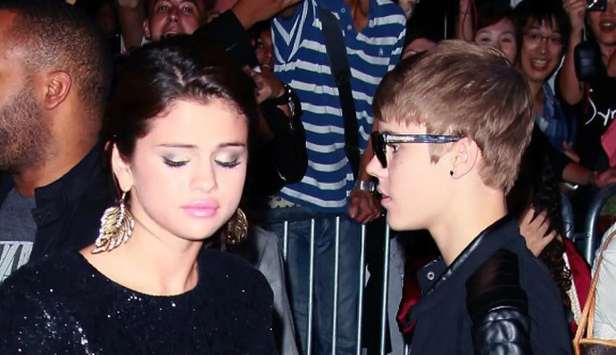 Melansir dari Radar Online, Kamis (26/10/2017), Justin kabarnya sangat ingin bertemu lagsung dengan Selena dan melihat perkembangan mantan pacarnya. Mengingat belum lama ini Selena menderita penyakit lupus. (AFP/David Livingston)