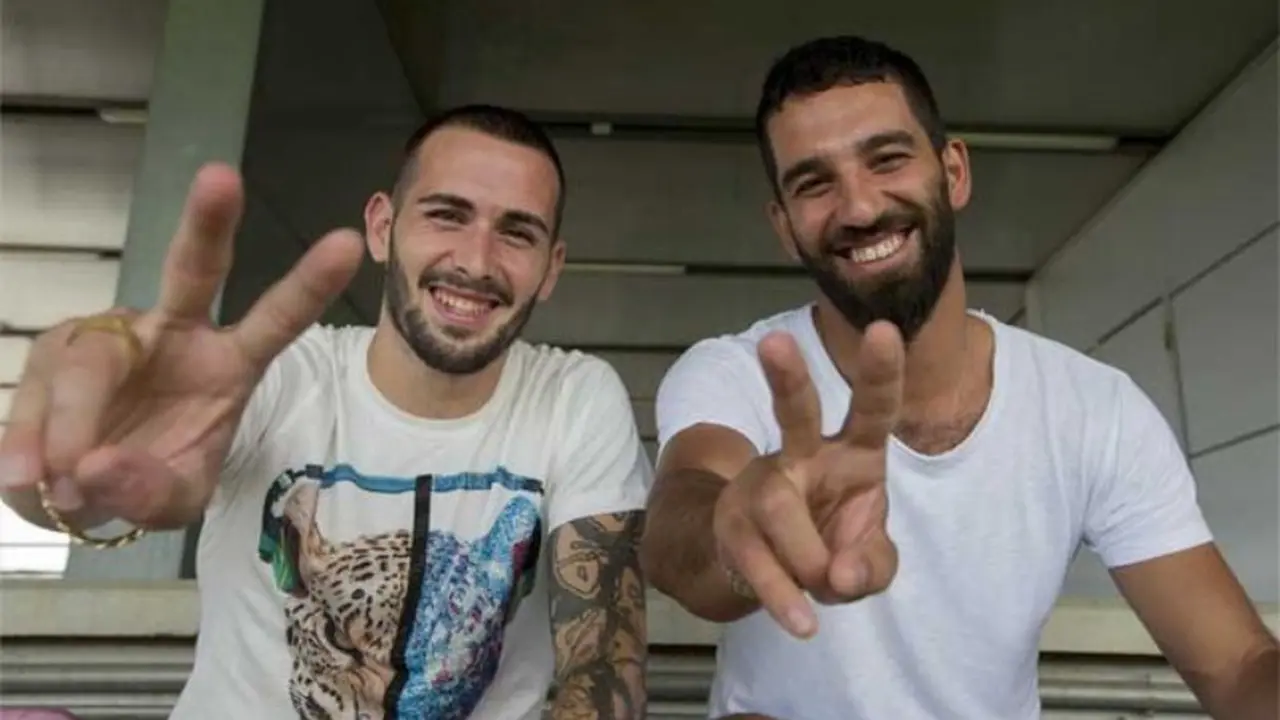 Aleix Vidal dan Arda Turan