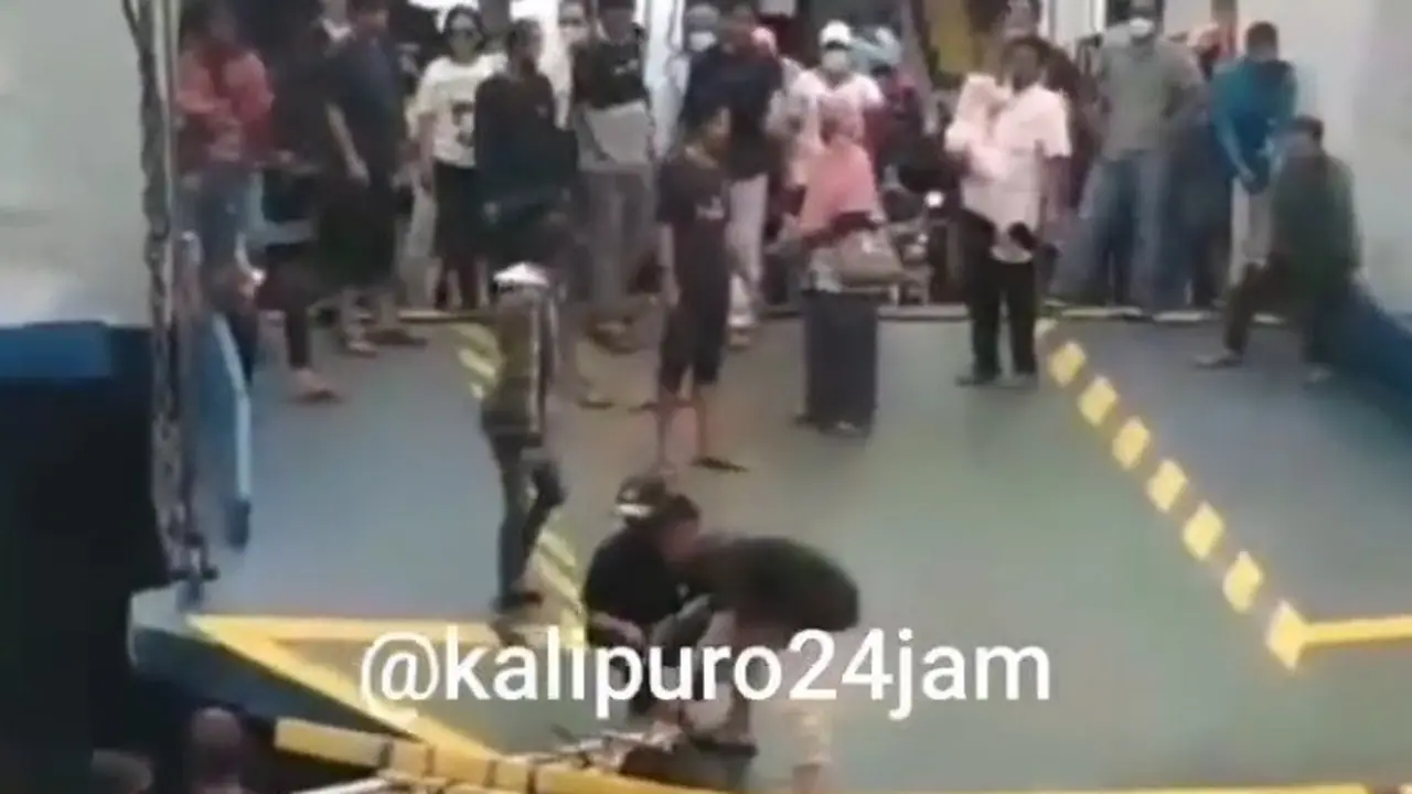 KMP Tiga Anungerah kandas di Selat Bali (Istimewa)