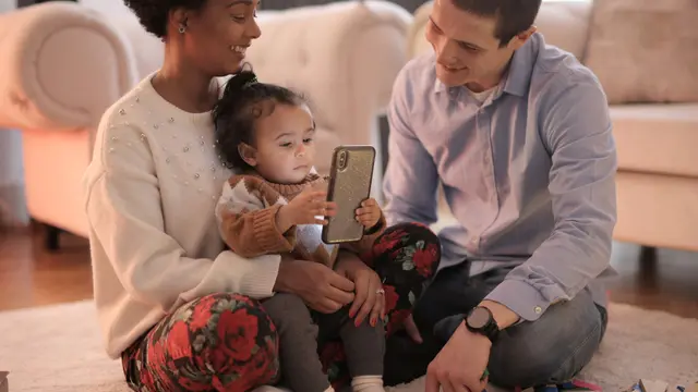 4 Cara Mengajarkan Anak Kecil Mengenai Bagian Tubuh yang Tidak Boleh Disentuh Orang Lain