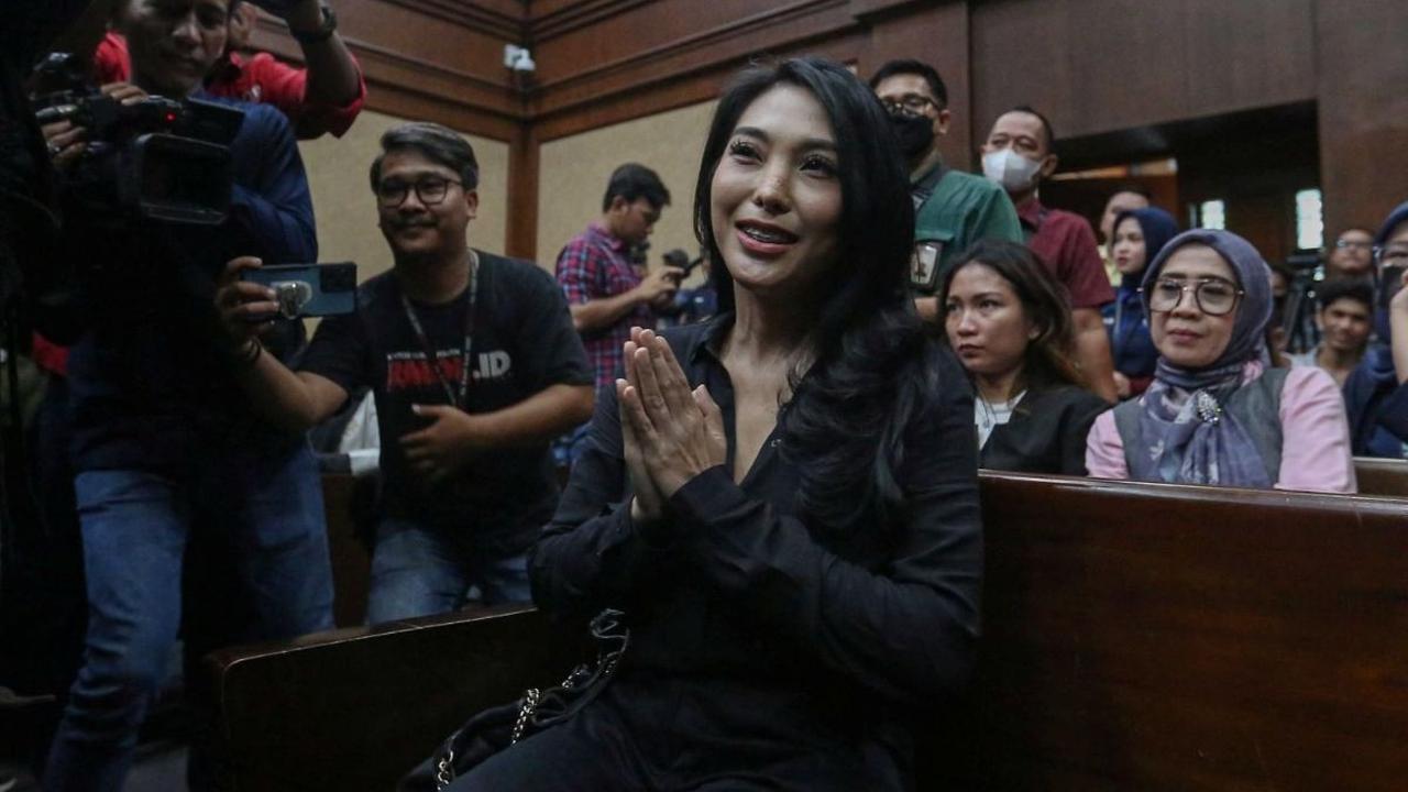 VIDEO: Biduan Cantik Nayunda Nabila Grogi Soal Rp70 Juta di Kasus SYL "Sudah ya, Capek Banget!"
