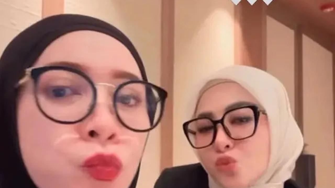 5 Potret Syahrini Kumpul bareng Geng HARA, Santai tapi Tetap Glamor