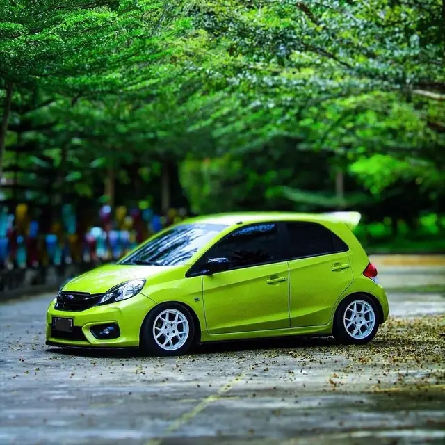 10 Potret Modifikasi Honda Brio, Hatchback Kecil Idola Anak SMA