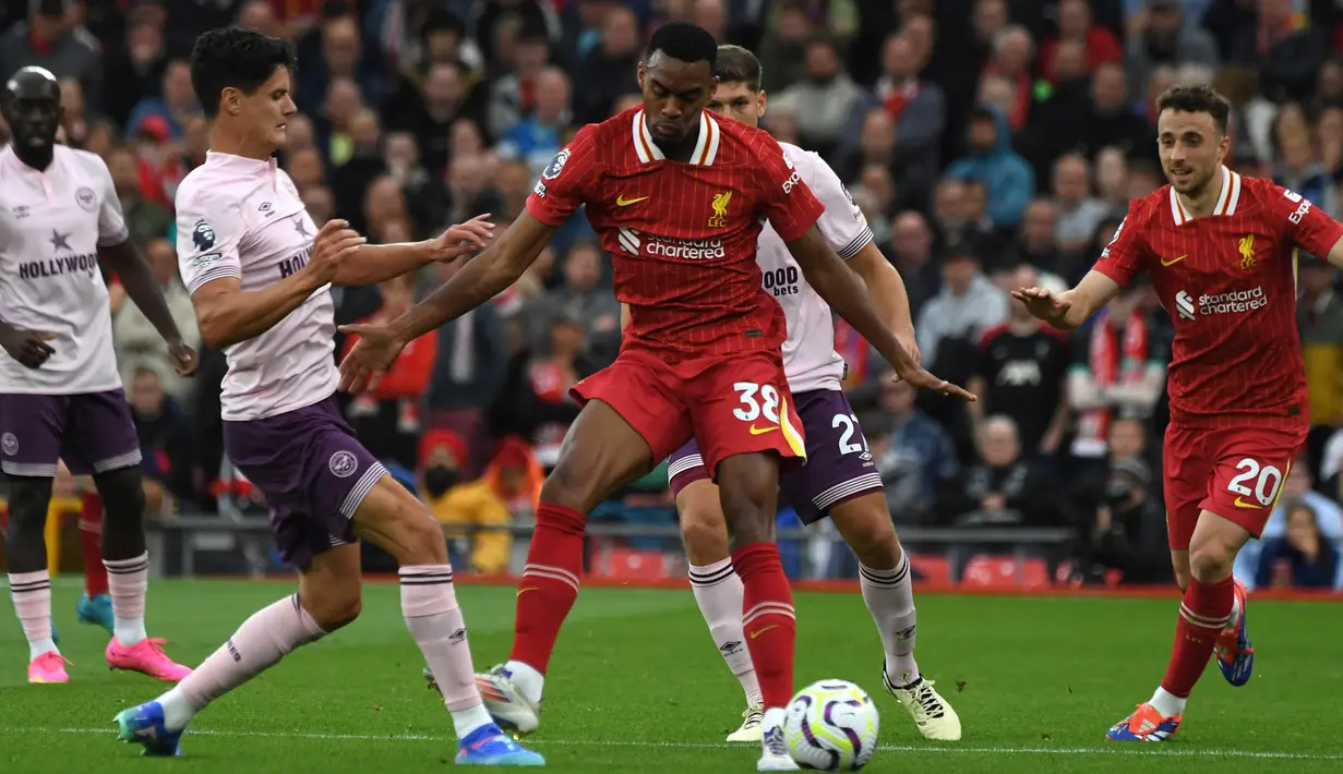 Kemenangan atas Brentford sekaligus menjaga laju Liverpool di awal musim Liga Premier Inggris musim 2024/2025. (AP Photo/Rui Vieira)