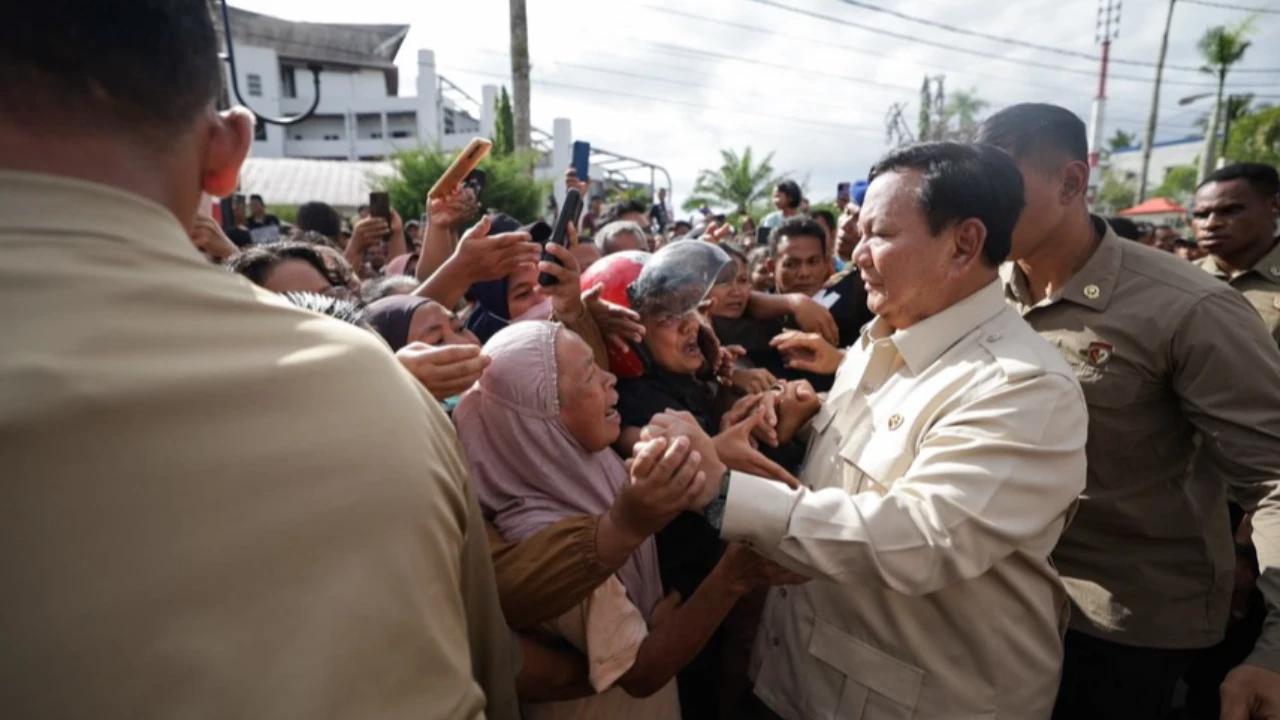 VIDEO: Detik-Detik Presiden Prabowo Terbang, Terjun Langsung Datangi Bencana Banjir Sumatera