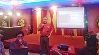 Munir Syahda Prabowo, Head of Network Special Project Smartfren, saat membuka acara Network Drive Test di Medan, Rabu (3/12/2015). (Corry Anestia/Liputan6.com)