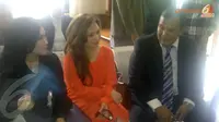 Nia Daniati Hadiri Sidang Cerai Pakai Mobil Mewah