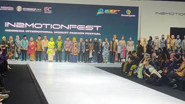 Gandeng 163 Desainer, In2MotionFest 2022 Angkat Kearifan Lokal Modest Fashion Menuju Pasar Global