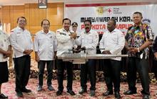 PMI Kota Jayapura Perkuat Ketahanan Masyarakat Hadapi Bencana dengan Bantuan Logistik