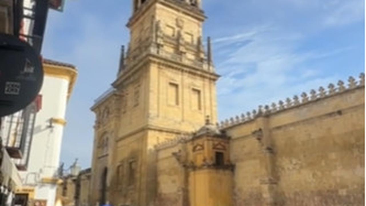 <b>Peninggalan Peradaban Islam di Spanyol</b>