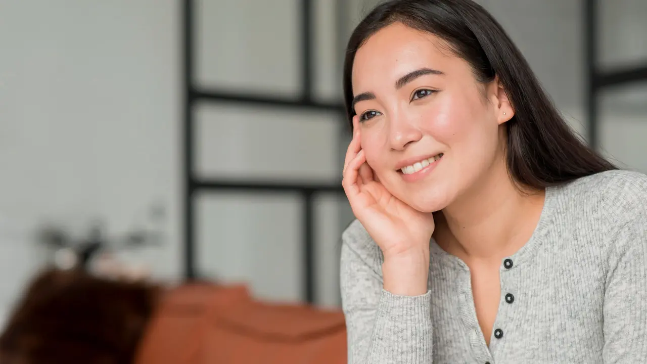 Ingin Kulit Lembap Sepanjang Hari? Berikut 5 Tips Skincare Routine yang Menjaga Hidrasi Kulit