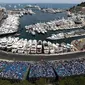 Pemandangan indah Monako berpadu dengan balapan F1 saat digelar F1 GP Monako, (26/5/2016). (AFP/Valery Hache)