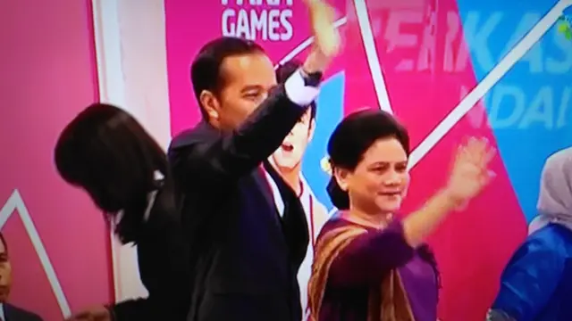 Jokowi dan Iriana hadiri Asian Para Games 2018. (Foto: Screen shoot Metro TV)