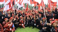 7.000 anggota Satgas Cakra Buana melakukan apel akbar di Bumi Perkemahan Cibubur, Jakarta Timur. (Foto: Dokumentasi PDIP).
