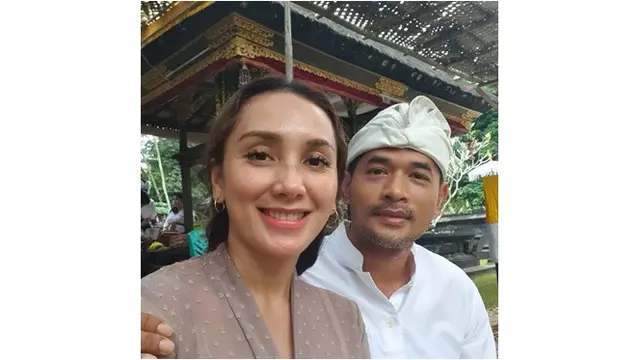 6 Potret Keluarga Oka Antara Rayakan Hari Raya Nyepi, Sakral dan Penuh Suka Cita