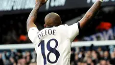 Selebrasi gol striker Tottenham Hotspur Jermain Defoe ke gawang Charlton Athletic di laga putaran ketiga FA Cup di White Hart Lane, 9 Januari 2011. AFP PHOTO / BEN STANSALL