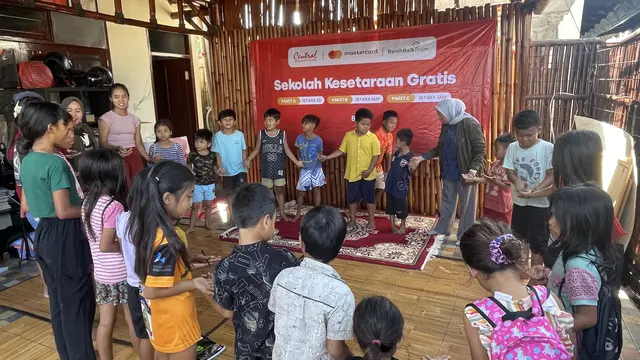 Mendukung Asa Anak-Anak Keluarga Miskin di Bali Utara Lewat Sekolah Kesetaraan Gratis