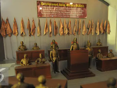 Diorama tentang Konfrensi Asia Afrika di Museum Arsip Nasional Republik Indonesia, Jakarta, Rabu (22/7/2015). Museum tersebut menyimpan ribuan arsip dari era tahun 1600 tentang sejarah negara Indonesia. (Liputan6.com/Herman Zakharia) 