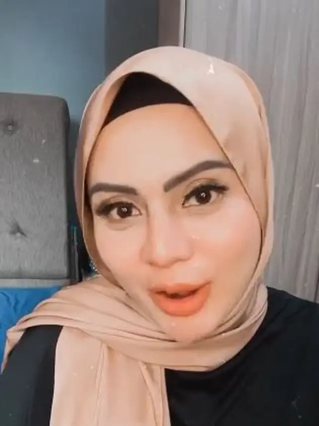 6 Potret Terbaru Anggita Sari, Berhijab Setelah Melahirkan6 Potret Terbaru Anggita Sari, Berhijab Setelah Melahirkan