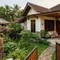 9 Desain Rumah Minimalis Kampung dengan Teras Luas Buat Santai Sore, Bikin Nyaman