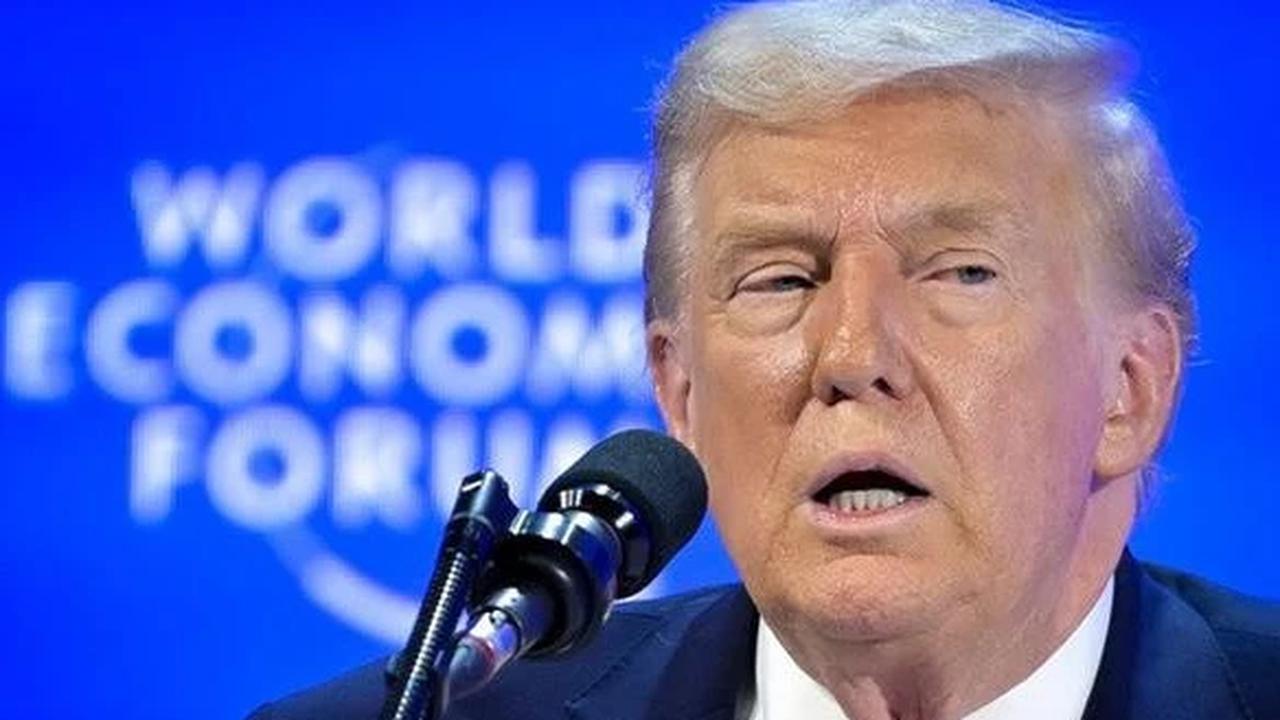 Trump Sebut Armada AS Bergerak Menuju Iran