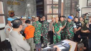 Seorang Mahasiswa Jadi Tersangka Tabrak Lari Polisi di Bandung, Dua TNI Diperiksa