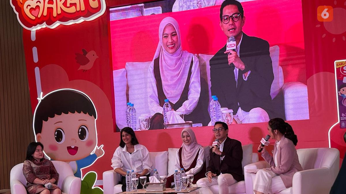 Dude Harlino Bantu Alyssa Soebandono Menyuapi Anak Makan, Sebut Sekalian Bonding