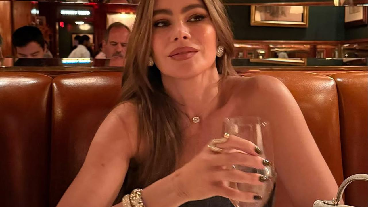 Profil Sofia Vergara yang Dikabarkan Jalin Hubungan dengan Pebalap F1 Lewis Hamilton
