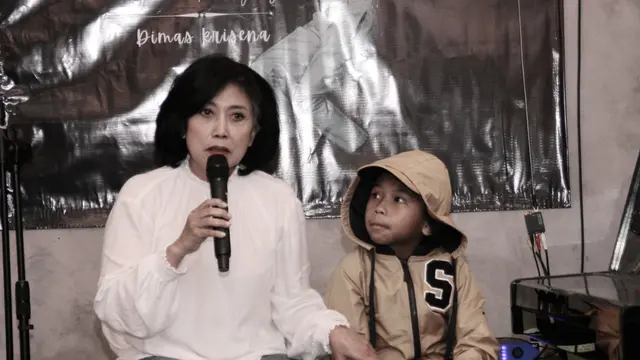 Penyanyi Cilik Dimas Krisena