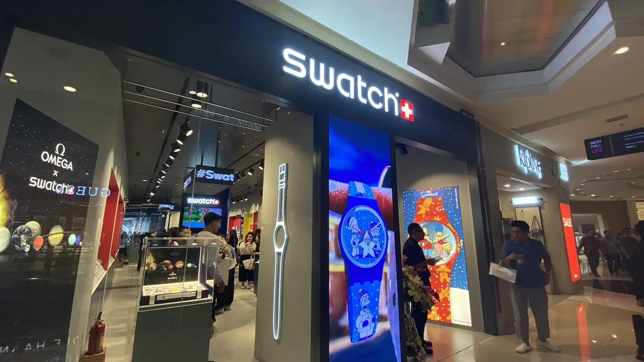 Toko Jam Tangan Swatch dengan Tema Tetris Terbaru Buka di East Mall Grand Indonesia
