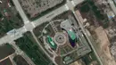 Kantor penghubung antara Korea Utara dengan Korea Selatan di Kaesong, Korea Utara, 29 Mei 2020. Korea Utara meledakkan kantor tersebut pada 16 Juni 2020 pukul 14.49 waktu setempat. (Maxar Technologies via AP)