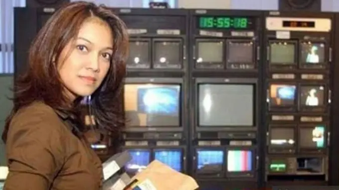 Ini Kicauan Ira Koesno yang Bakal Bikin Kamu Tambah Pintar