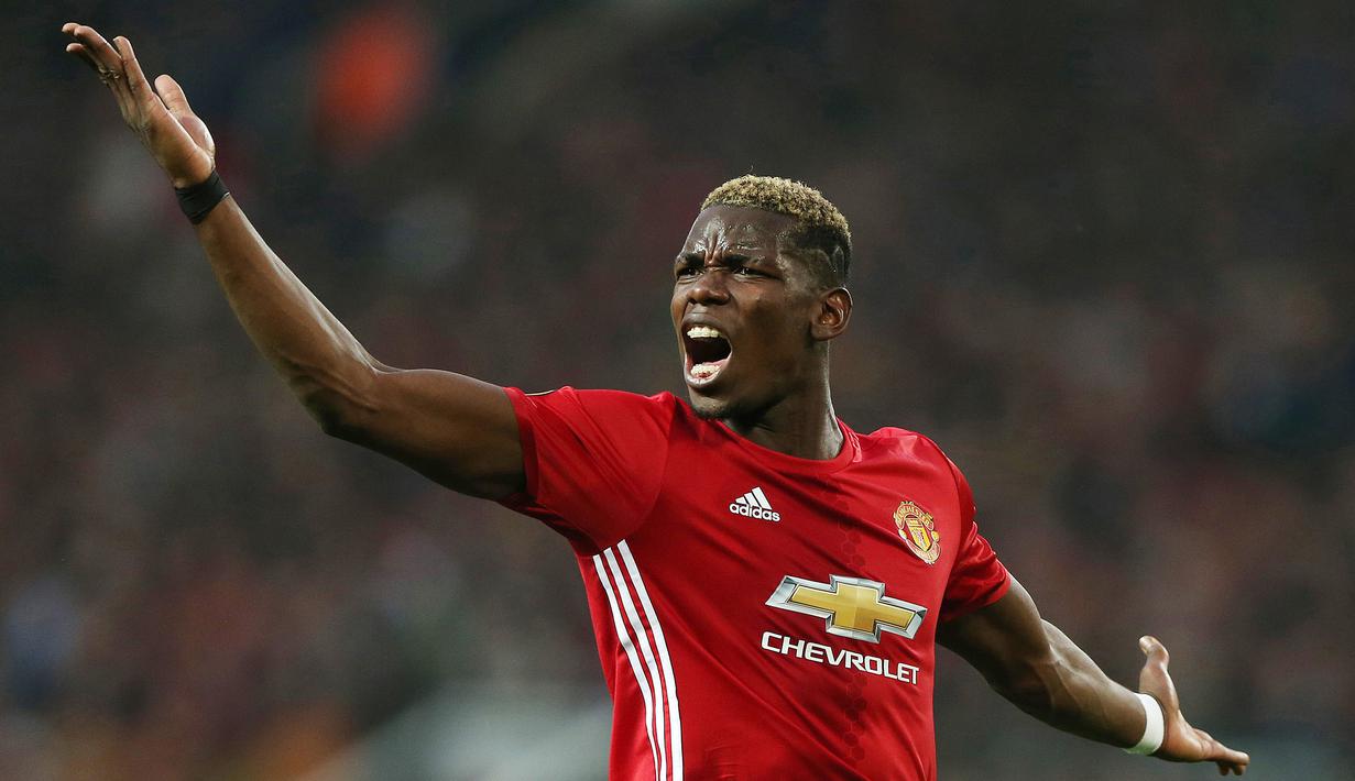 2. Paul Pogba (Manchester United) – Setan Merah mengeluarkan dana besar untuk membawa pemuda Prancis itu pulang ke Old Trafford. Untuk menebus pemain gelandang ini Manchester United harus membayar 105 juta euro kepada Juventus. (EPA/Nigel Roddis)