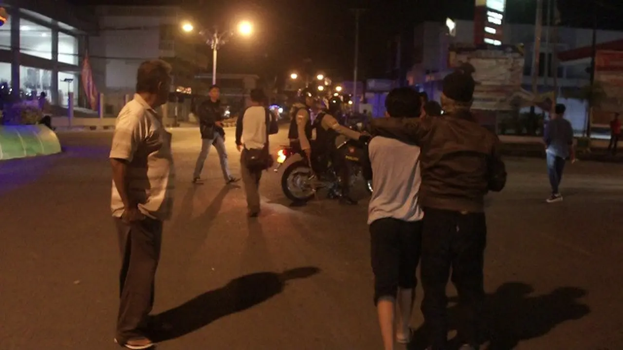 Dor, Tembakan Gas Air Mata Meletus Jelang Sahur di Gorontalo