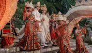 Pernikahan Gamma Thohir dan Keelie Gunawan Hadirkan Pasar Tradisional Bali yang Megah