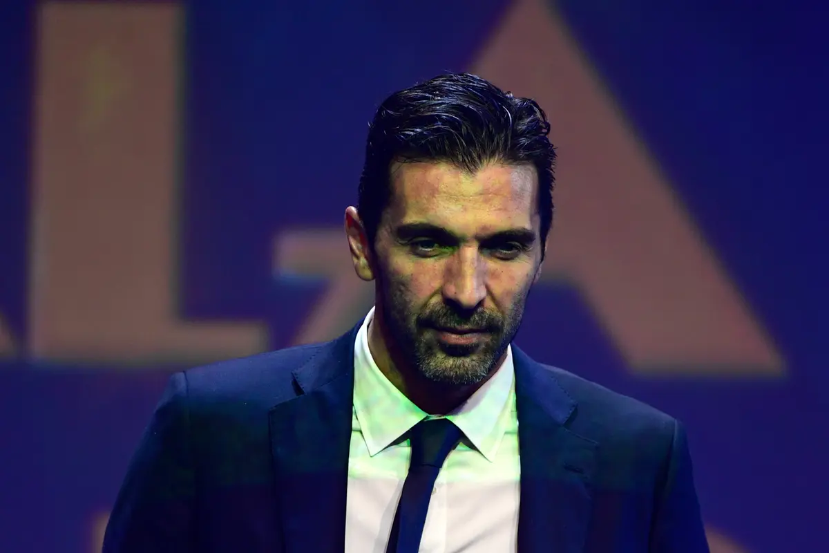 Gianluigi Buffon Pemain Terbaik Serie A 2016/2017