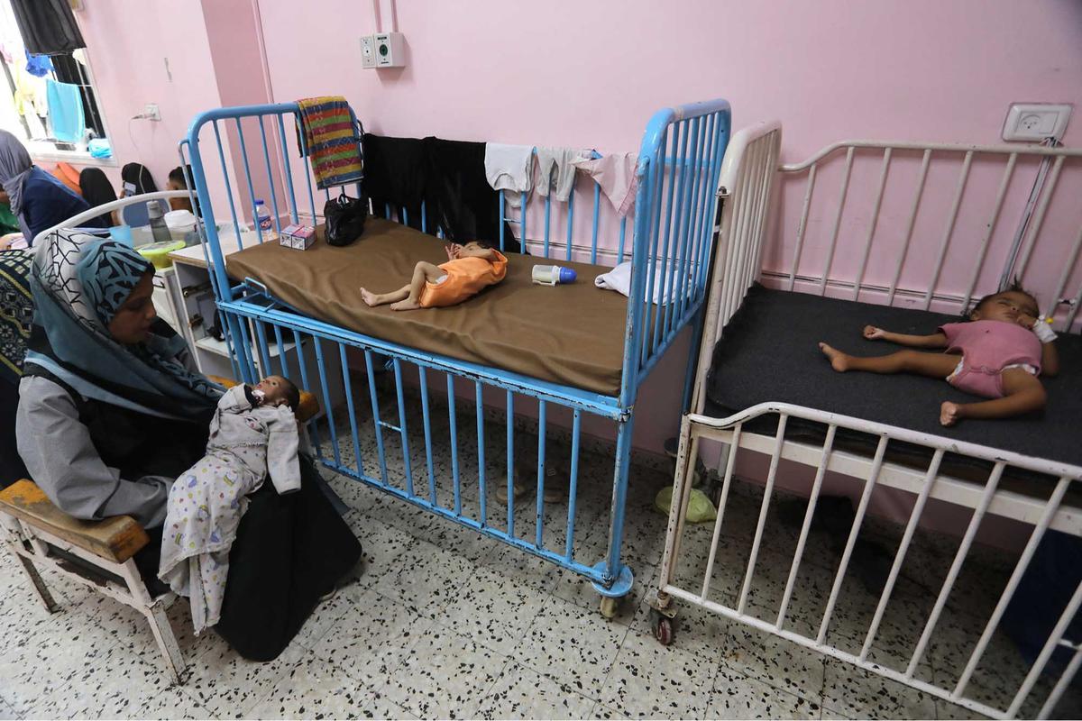 FOTO: Tubuh Kecil yang Lapar, Potret Pedih Bayi Gaza di Tengah Ancaman Kelaparan Massal