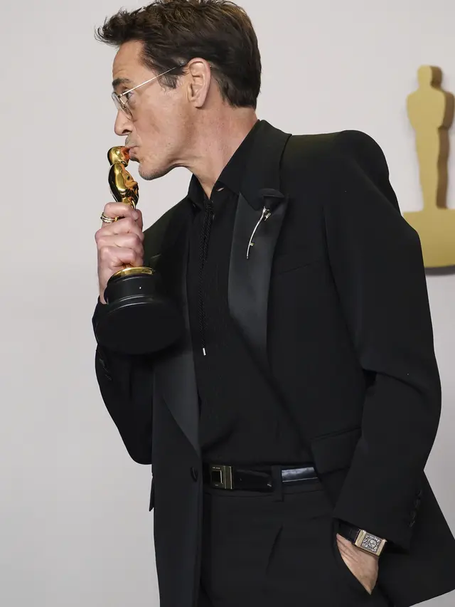 Robert Downey Jr